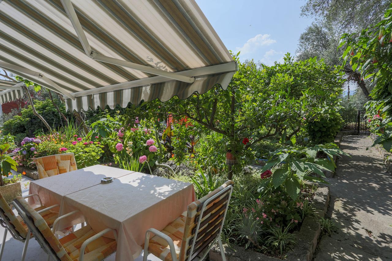 Sofija Apartments Sveti Stefan Eksteriør billede
